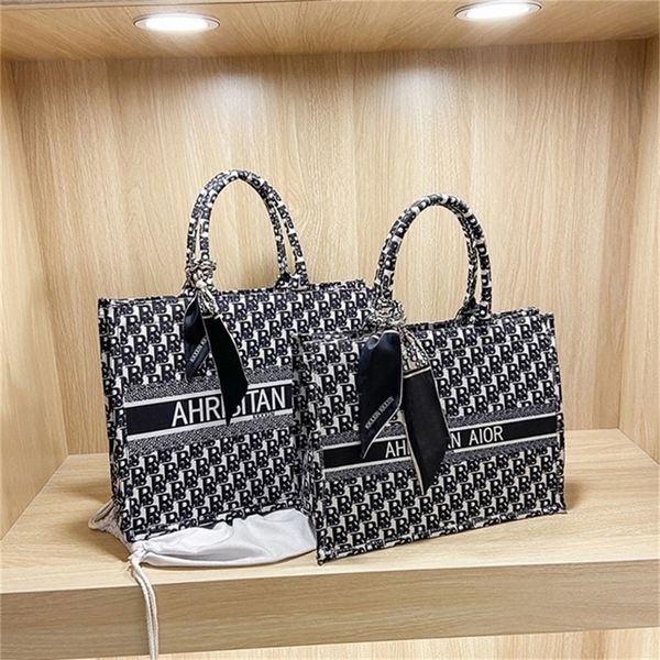 

75% handbags outlet sale large capacity portable spring and summer canvas bag feeling popular atmosphere tote bag 2022 wholesale