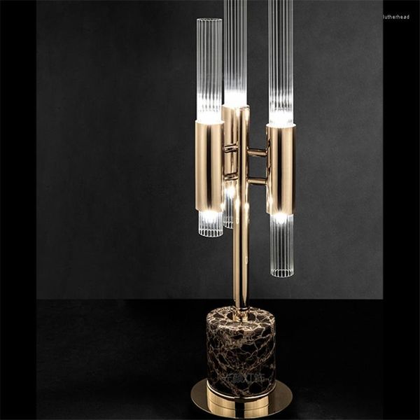 Lampade da tavolo Designer Glass Tube Lamp Studio Post Modern Nordic Lusso Marmo Soggiorno Camera da letto Comodino Luci dorate Apparecchi da tavolo