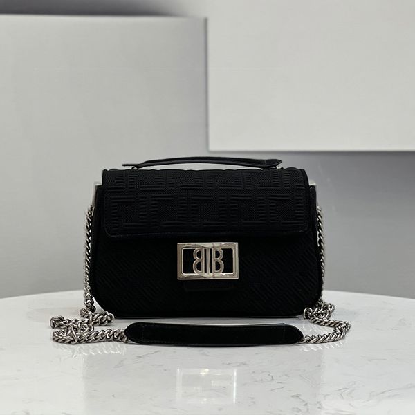

designer bagutte bags single shoulder bag fashion silver chain bag 24cm