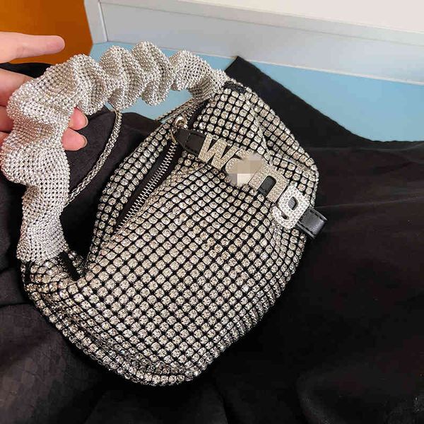 

2022 new bag female messenger aluminum diamond hand-held dumpling full of shiny semicircle tide