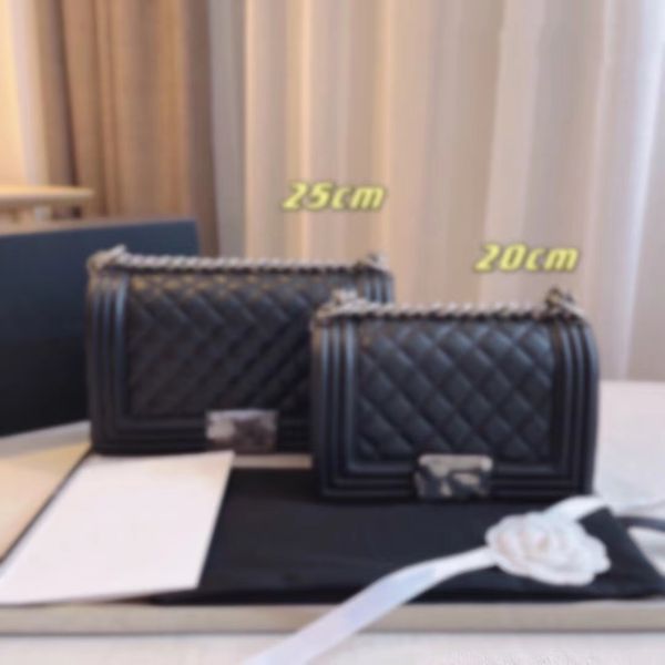 

women fashion shoulder bags are stylish square bags in simple checkered design