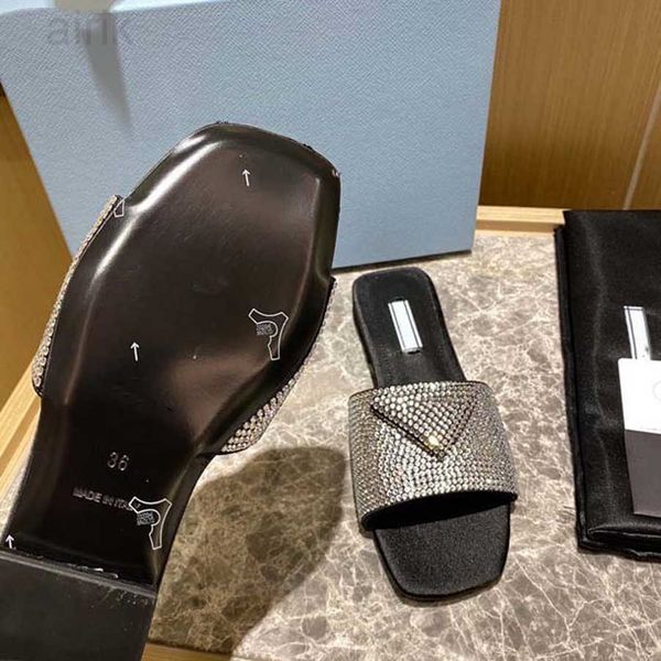 

2023 woman slippers heel shoe sandals beach slide quality shiny with diamonds slipper fashion special shaped heel scuffs casual shoes for la, Black