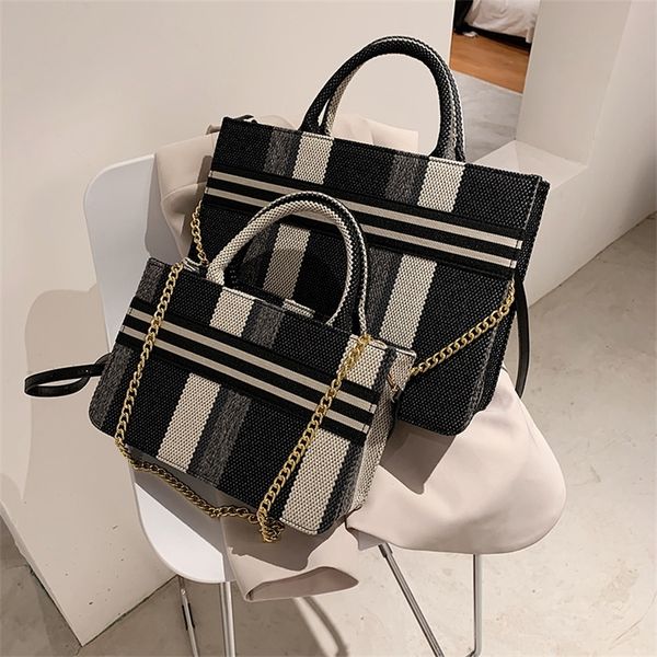 

fashion women's large capacity fashion autumn contrast color chain texture portable messenger small square 50% off shop clearance
