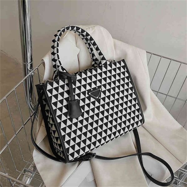 

canvas high-capacity contrast geometric pattern single messenger tote merchant for 70% off wholesale factory