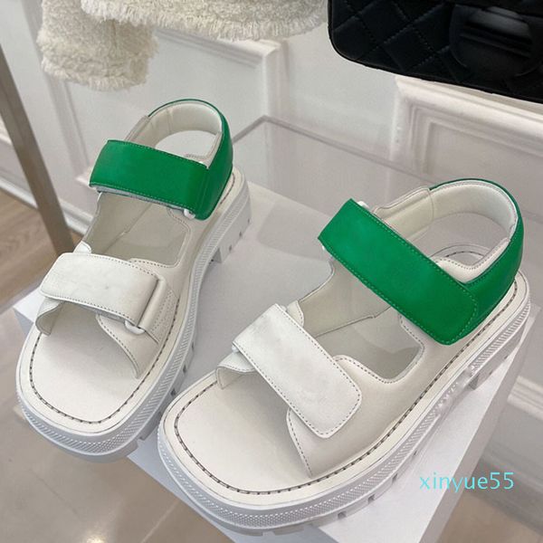 Волшебная лента женщина сандалий открытая толстая подошва подошва плоская обувь подлинный кожаный белый зеленый цветовой дизайн Rome Beach Sandal