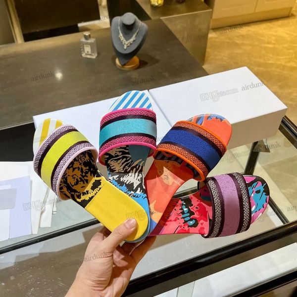 

2022 women sandals slides slippers flip flops summer sandal beach slipper ladies low floral brocade loafers striped with dust bag 35-42 e7co, Black