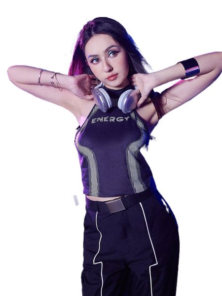 

romwe cyber luvr letter graphic halter m6kw#, White