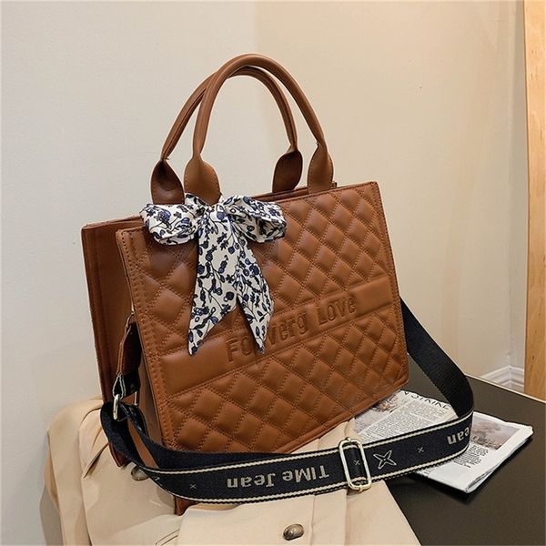 

90% off to shop online large capacity autumn and winter texture foreign style bag portable shoulder back rhombic lattice tote bag