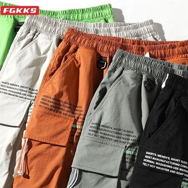 

fgkks brand men trend cargo shorts men's letter print pocket summer fashion casual straight male 220318, White;black