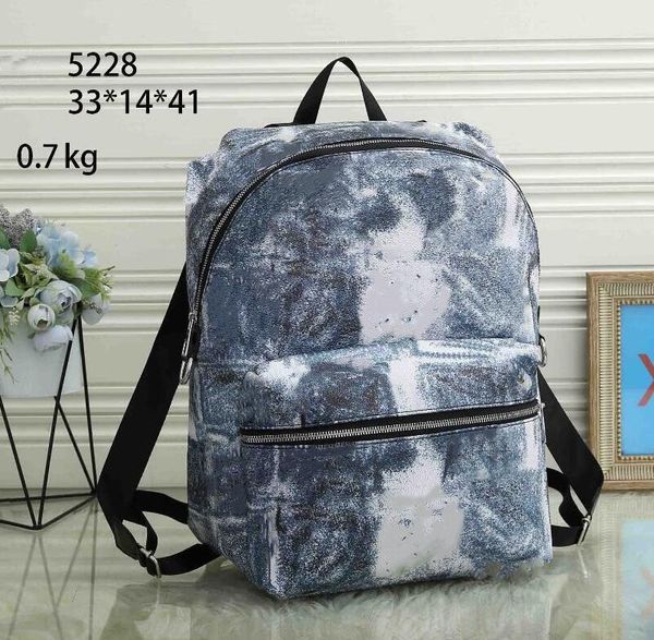 

2023 mens womens fashion backpacks latest blue tie-dye backpack designers luxurys high-quality summer rendering bags