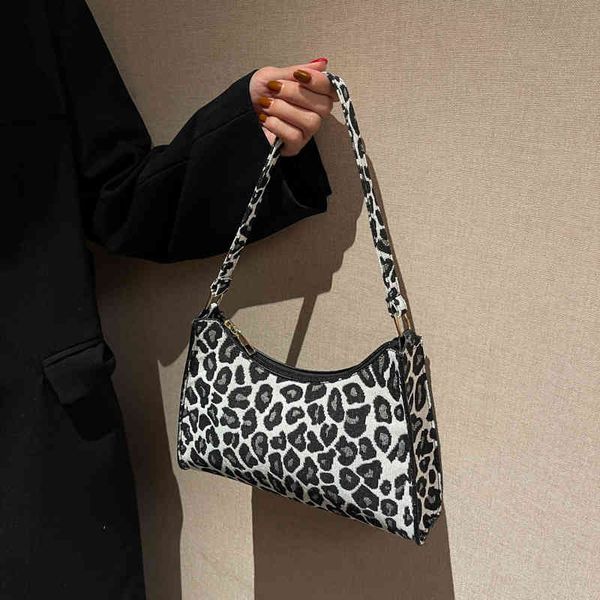 

leopard print foreign style bag women's 2022 new fashion autumn winter versatile armpit extremely simple shoulder small square