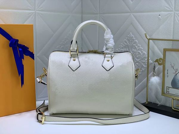 

2022 new famous designer's women's bag, single shoulder, portable diagonal straddle, chain, leather, embossing 59273, Black;red