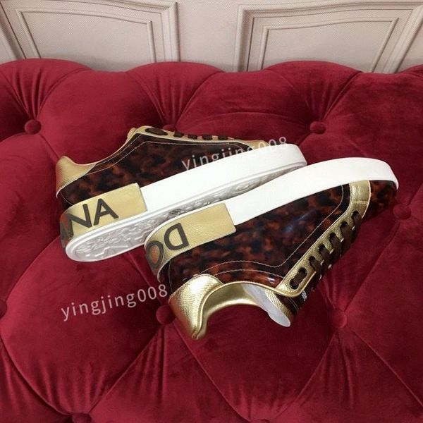 

2022 luxury designer sneakers shoes rhyton white leather shoe women s s stripe vintage runner trainers men casual strawberry m mrg, Black