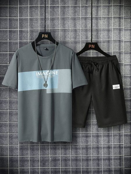 

men slogan graphic tee & patch detail shorts q4ho#, Gray