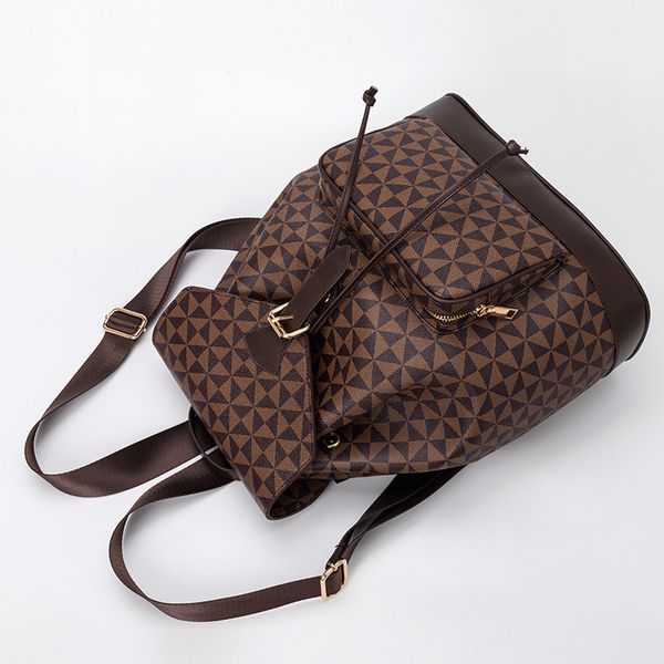 

factory direct fashion retro printed backpacks simple contrast leather backpack vertical large buckle women handbag elegant color matching c