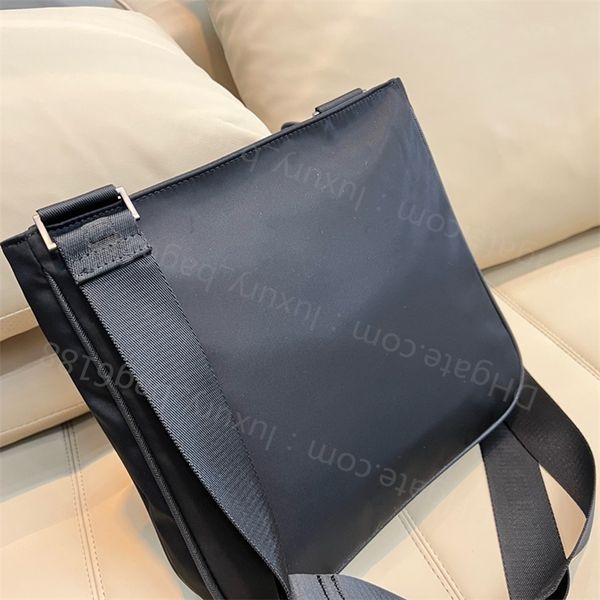 

5a high-quality new men shoulder briefcase black leather designer handbag business lapbag messenger bags with nameplates totes men's lu