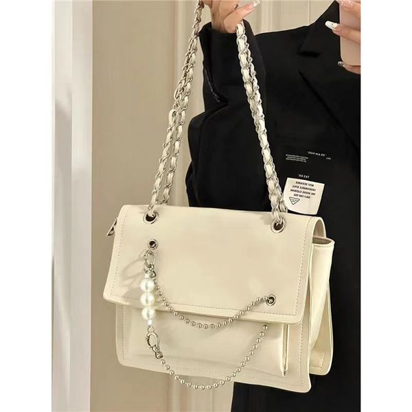

fashion shoulder or slung crossbody bag chain clamshell buckle design handbag