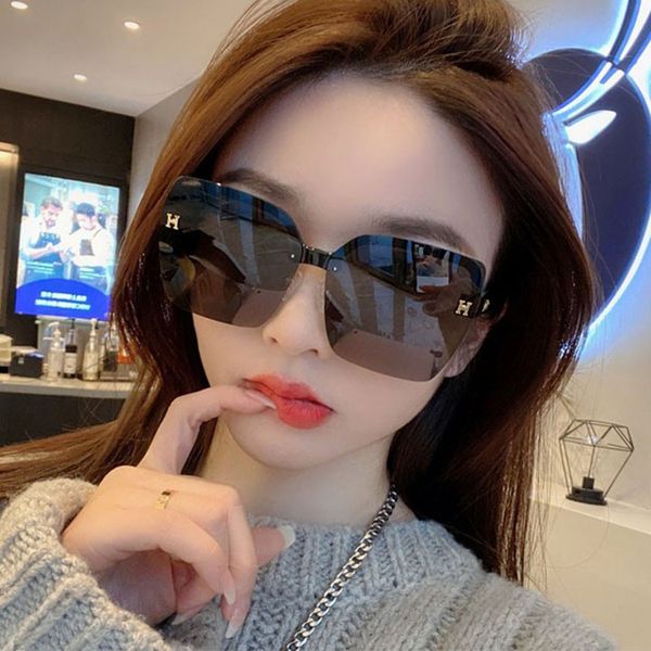 

european and american fashion design large frame sunglasses women 2022 h letters round face thin ins net red uv400 polarizing glasses, White;black