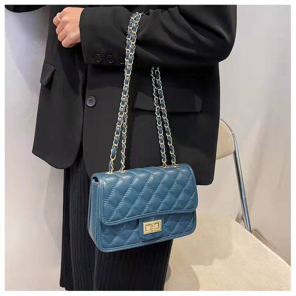 

Diamond Lattice Cross Body Luxury designer messenger bag lady leather Flip chain bag handbags High quality Fashion Shoulder Bags HBP 04, Brown