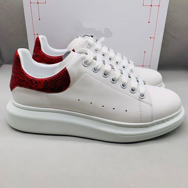 En Kaliteli Erkek Ayakkabı Baba Sneaker Paris Moda Kadın Ayakkabı Platformu Spor Eğitmenleri Çilek Fare Dalga Ağız Tiger Web Baskı Elbiseleri Boyut 35-45 KMJK00005