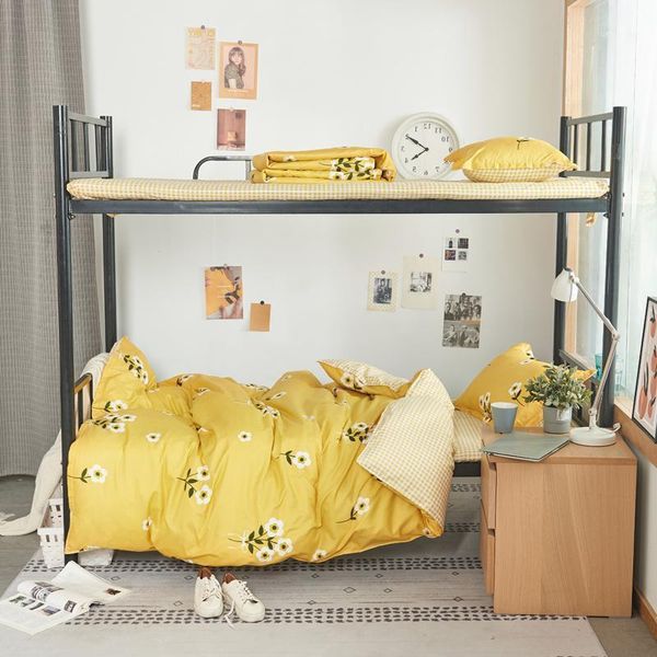 Conjunto de cama floral amarelo Flores de luxo capa de edredão de trevos de sorte e têxtil caseira reversível de cama reversível1