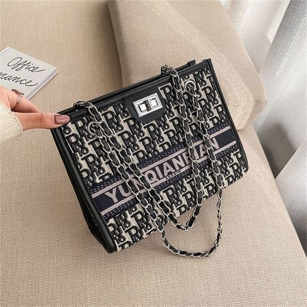 

versatile ins chain single messenger small female new fashion student network red, foreign style and large capacity 80% off purse sales