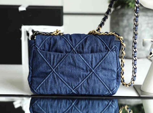 

fashion women's bag, denim tofu one shoulder messenger chain versatile bag