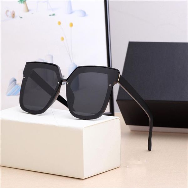 

luxury sunglasses polaroid lens designer womens mens goggle senior eyewear for women eyeglasses frame vintage metal sun glasse275b, White;black