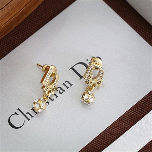 

2022 36% off designer jewelry d family classic letter earrings for women, Golden