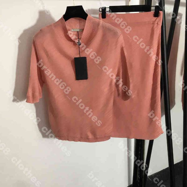 

designer women knitted sweaters dress set short sleeve pink wool shirts hip wrap midi skirts 2 piece slim knitted dresses sets ff..ndi brand, White