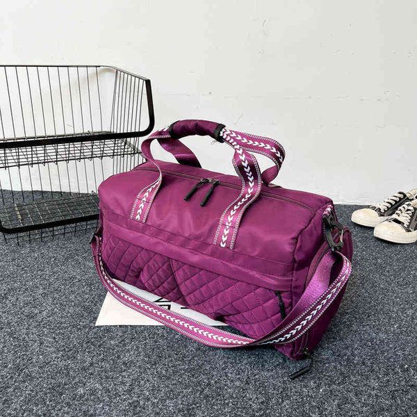 

duffle bags embroidered lingge leisure travel short distance travel handbag large capacity sports handbag dry wet separation travel bag 2207