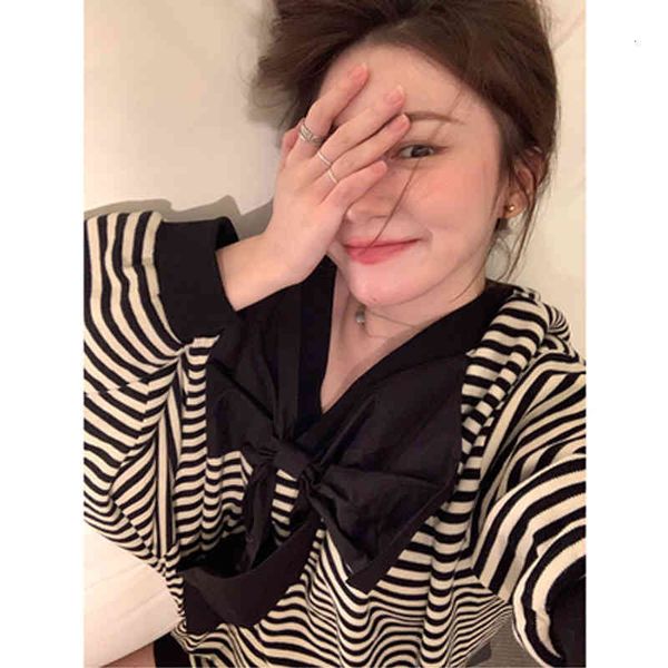 

women's knits & tees autumn korean version sweet college style women wear bow sweater and loose striped at the front back l4op, White