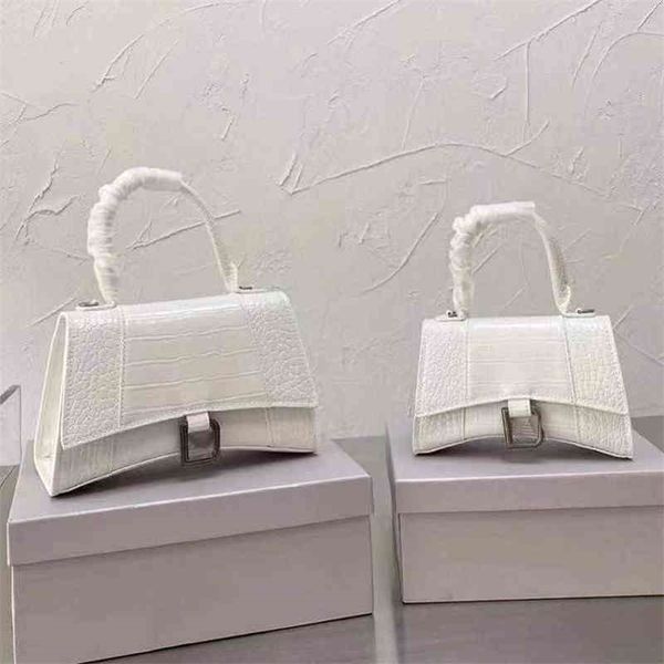 

lady shopping shoulder bags fashion handbags women totes cross body half moon luxury genuine leather classic retro 2078