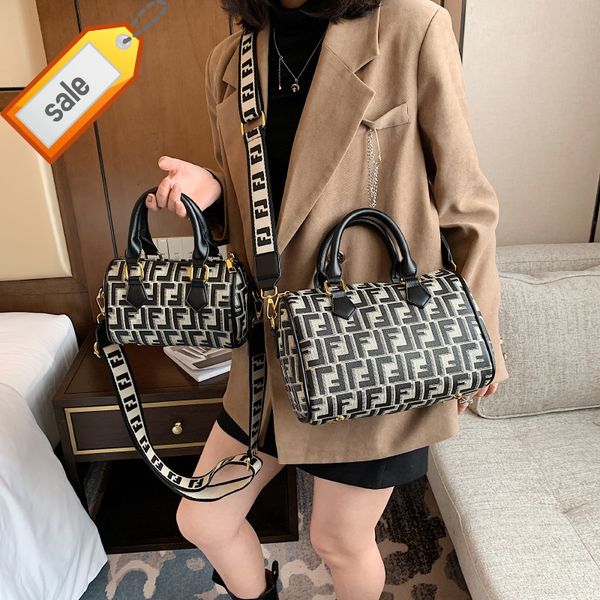 

new women's cross portable bagwomen's vintage fashion versatile factory outlet