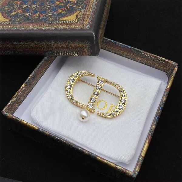 

70% off clearance sale high version tassel pendant pearl brooch female high-end clothing accessories pin, Gray