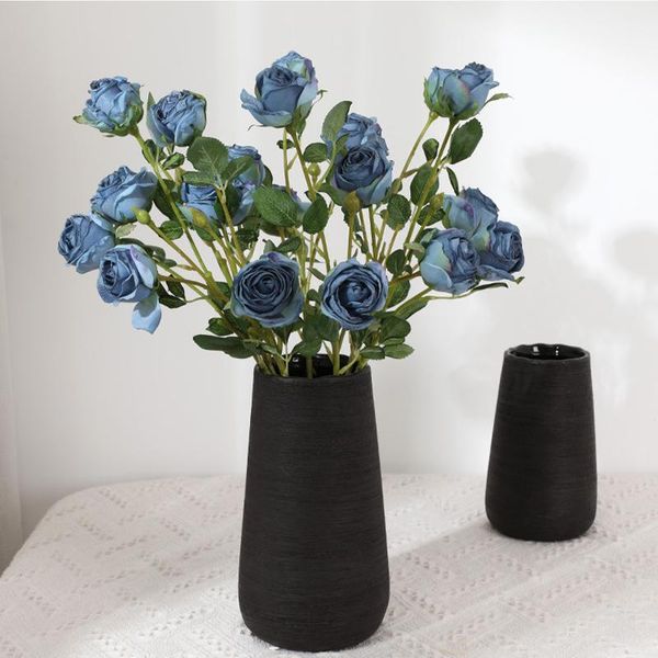 Dekoratif çiçek çelenk 7 kafa mavi ipek gül yapay buket sonbahar ev lüks yemek masası dekorasyon sahte çiçek aralıklı sonbahar