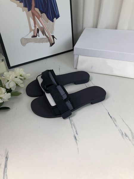 

dies spring/summer 2021 embroidered velcro slippers highlight individual aristocratic temperament current women's shoes xjc, Black