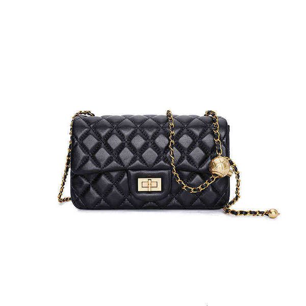 

designers bags xiaoxiangfeng 2022 new fashion leather women's bag the same lingge chain sheepskin one shoulder