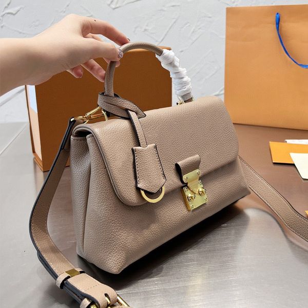 

2022 luxury brand designer shoulder fashion bag women handbag bb metal hardware classic flap crossbody bags will never fade wallet with dust