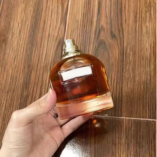 

woman perfume classical lady spray 100ml strong charming fragrance floral notes good quality and fast delivery 02441-paris
