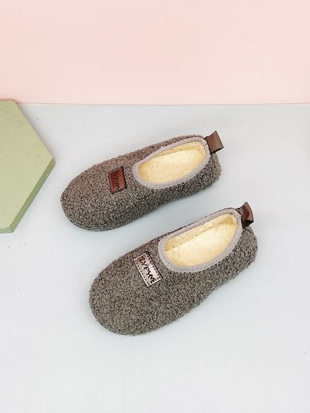 

boys minimalist letter detail fluffy flats she, Black;grey