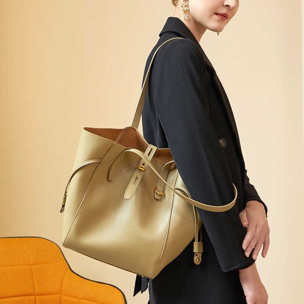 

2022 new fashion genuine leather designer handbags women's bags handbag one shoulder large capacity versatile fashion tote bucket bags