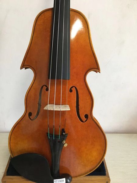 

beautiful 4/4 size violin special shape flamed maple back old spruce top