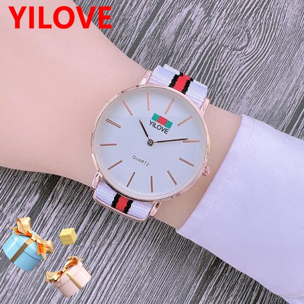 Ultra Thin Brand Fashion Casal Watch Quartz 40mm Sports Nyrband Simple Clock Personalidade Casual Homens Mulheres Famosas