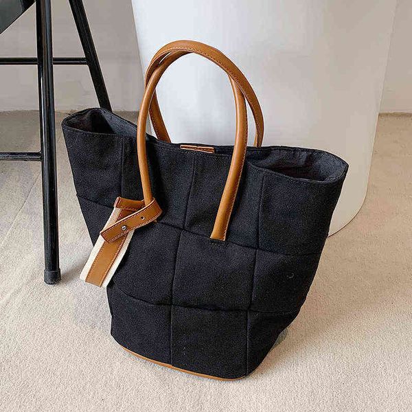 

uv8i canvas bags are popular this year large capacity women's 2022 new portable shopping versatile commuter single shoulder bucket