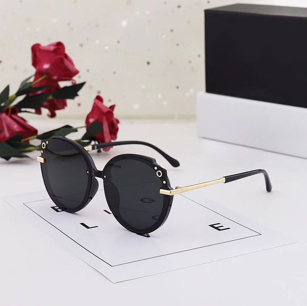 

Classic Designer Sunglasses Fashion Retro Cat Eye Frame Sun Glasses Luxury Man Woman Eyewear Adumbral 5 Colors Optional