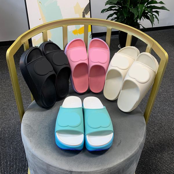 

macaron interlocking sandal with interlocking leather slippers rubber chunky slides low heel 90s slipper home casual summer embossed size 35, Black