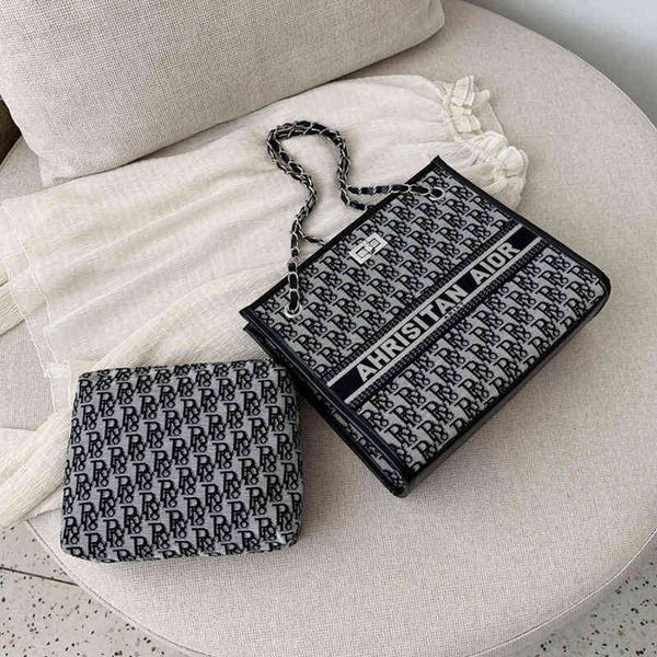 

net red bag women's 2022 new fashion high-grade sense of foreign style french minority versatile messenger handbags one shoulder chain