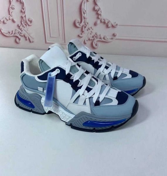 2023 Famose ragazze di marca scarpe sportive con plateau designer da donna casual da passeggio Mocassini Classica coppia di lusso Sneakers in vera pelle per uomo donna Scarpe da papà