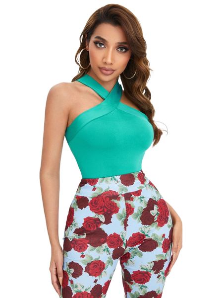 

petite solid halter crop s2x6#, White